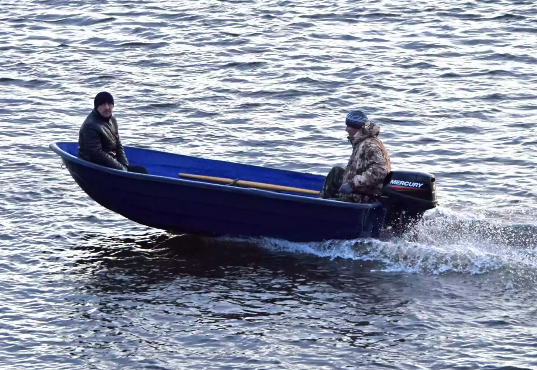 Стеклопластиковая лодка Neman-340 (тримаран) в Омске