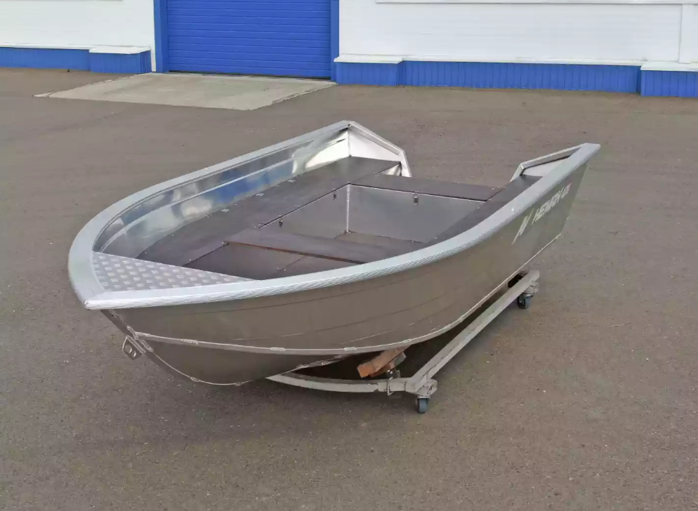 Алюминиевая лодка  Неман-420 в Омске