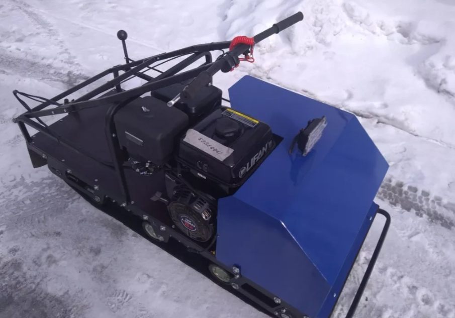 Мотобуксировщик AhtaR ЗИМА с реверсом (задний ход) в Омске