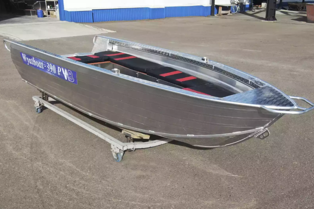 Алюминиевая лодка Wyatboat-390РМ увеличенный борт в Омске