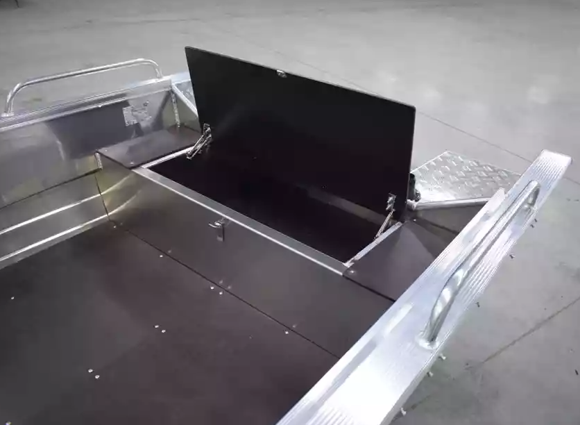 Алюминиевая лодка  Wyatboat-430 Р в Омске