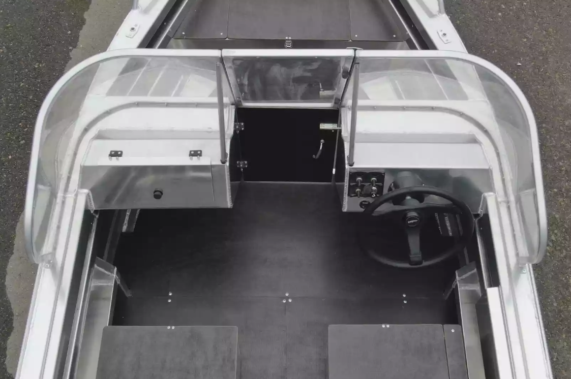 Алюминиевая лодка  Neman-400 DC в Омске