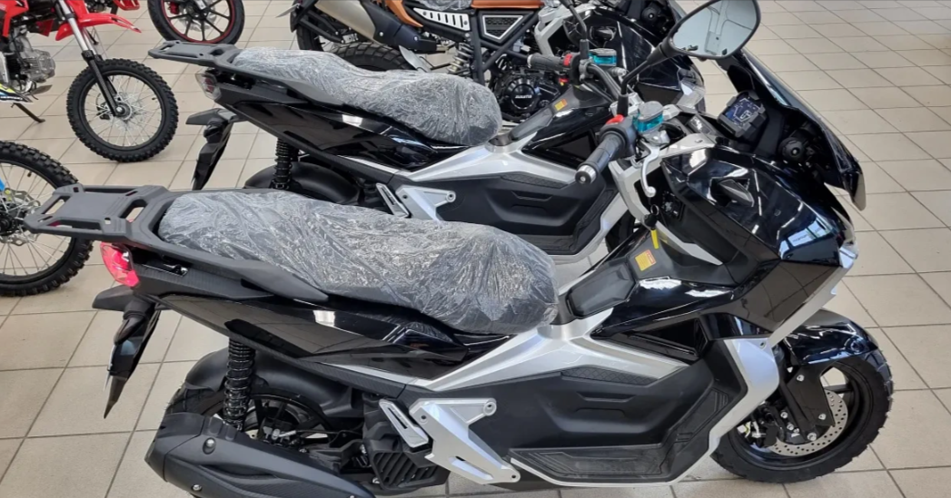 МаксиСкутер PROMAX ADV 200(49) (REPLICA HONDA) в Омске