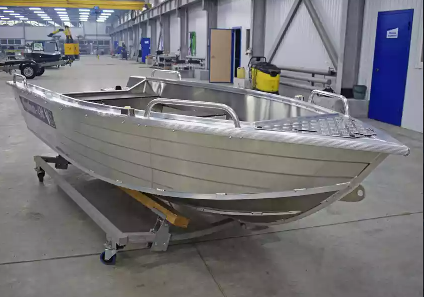 Алюминиевая лодка  Wyatboat-430 Р в Омске