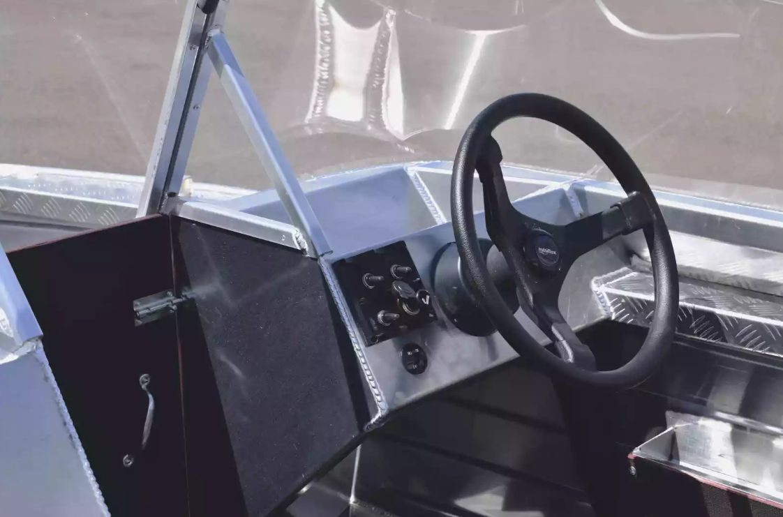 Алюминиевая лодка Wyatboat-390 DCM в Омске