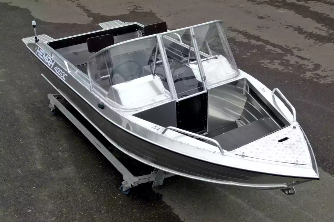 Алюминиевая лодка  Neman-400 DC в Омске