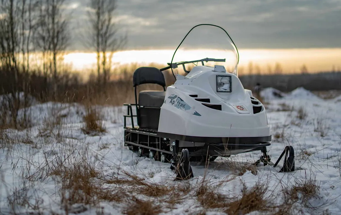 Снегоход БТС "АРКТИК 4Т" 18.5 л.с. э/зап, реверс, тормоз в Омске