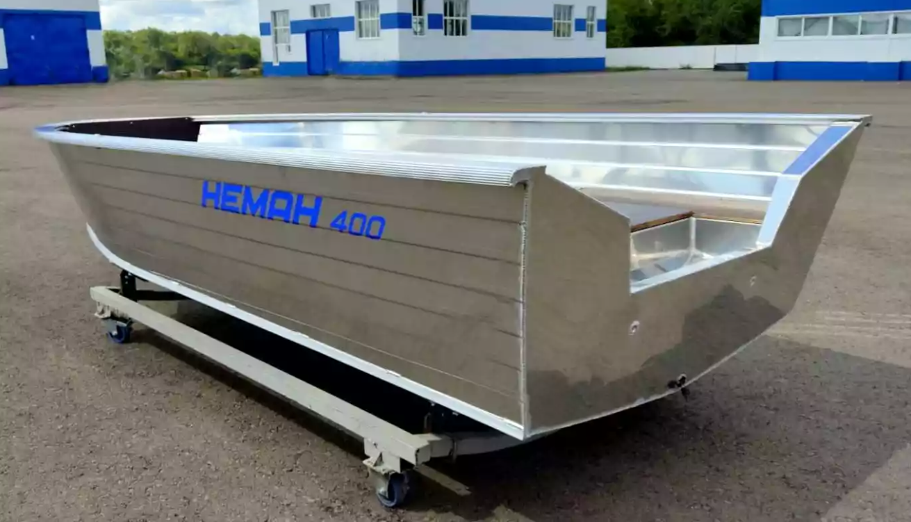 Алюминиевая лодка Неман-400 в Омске