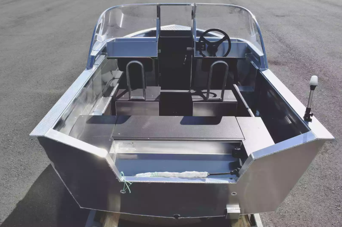 Алюминиевая лодка  Неман-400 DCM в Омске