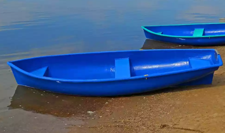 Стеклопластиковая лодка Омуль в Омске