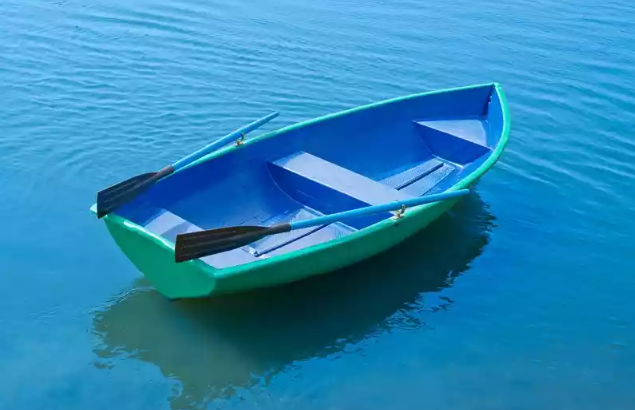 Стеклопластиковая лодка Дельфин в Омске