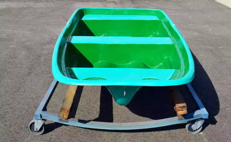 Стеклопластиковая лодка Старт (тримаран) в Омске