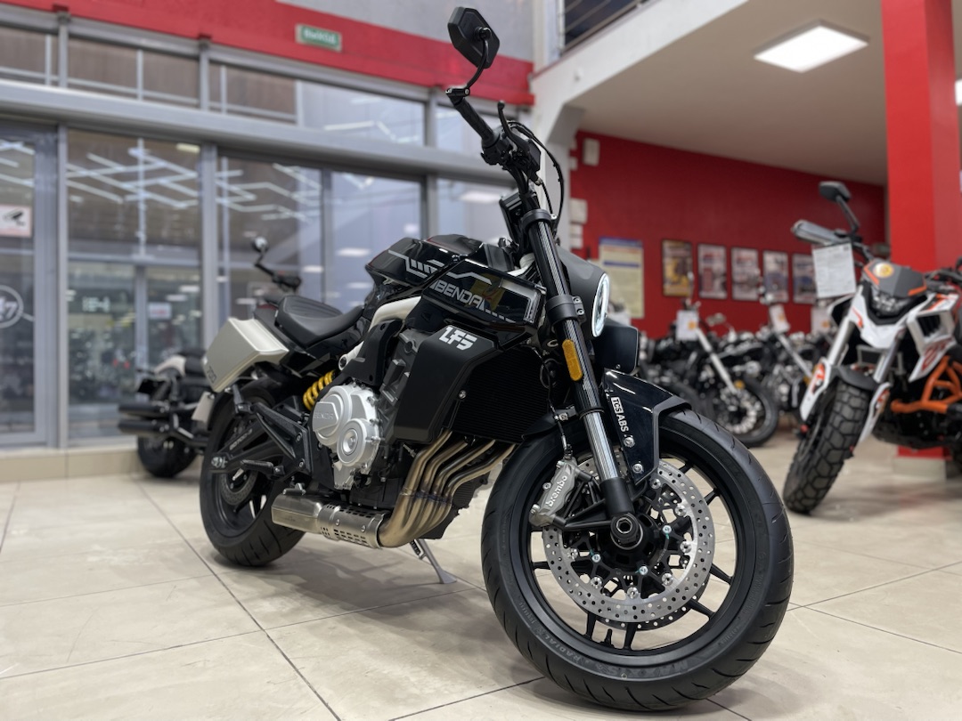 Мотоцикл Benda LFS 700 в Омске