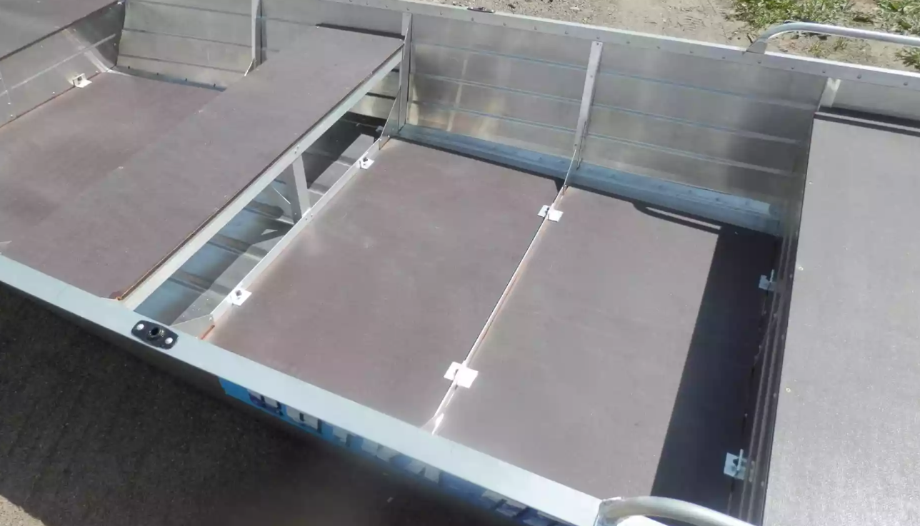 Алюминиевая лодка Вятка-Профи 32 в Омске