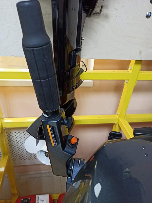 Лодочный мотор BREEZE F9,9S (4х тактный) в Омске