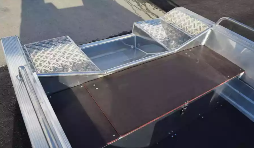 Алюминиевая лодка  Wyatboat-430 Р в Омске