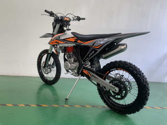 Мотоцикл JHLMOTO JHL LX4 CB300RL (175FMN) в Омске