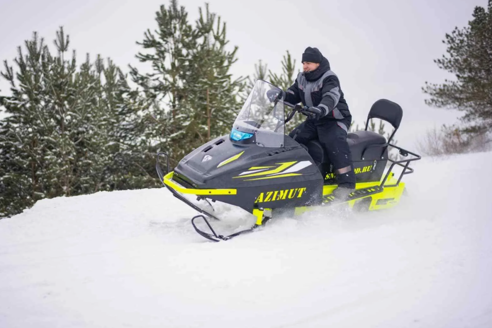 Миниснегоход Бурлак Азимут 24 л.с. , эл.запуск, реверс, тормоз гидравл, капот черный в Омске