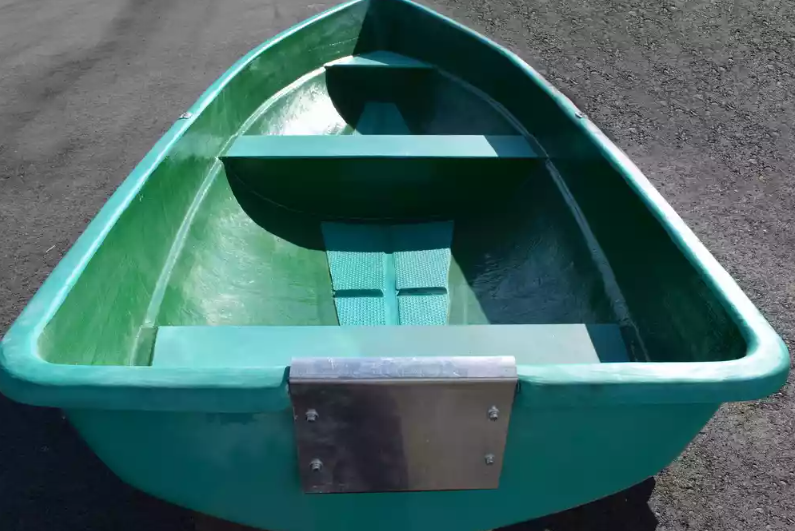 Стеклопластиковая Лодка Голавль в Омске