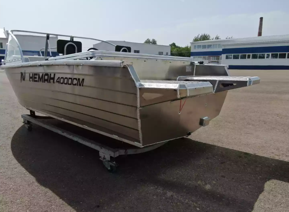 Алюминиевая лодка  Неман-400 DCM NEW в Омске