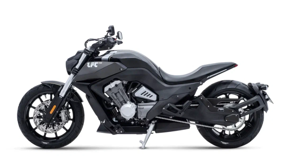 Мотоцикл Benda LFC 700 в Омске