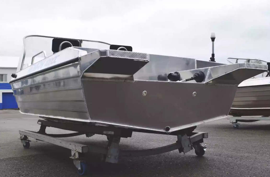 Алюминиевая лодка  Neman-400 DC в Омске