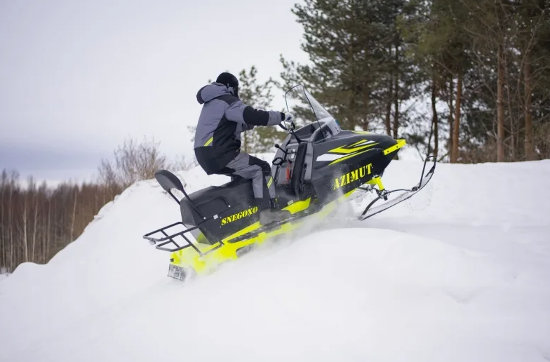 Миниснегоход Бурлак Азимут 20 л.с.  Б/У в Омске