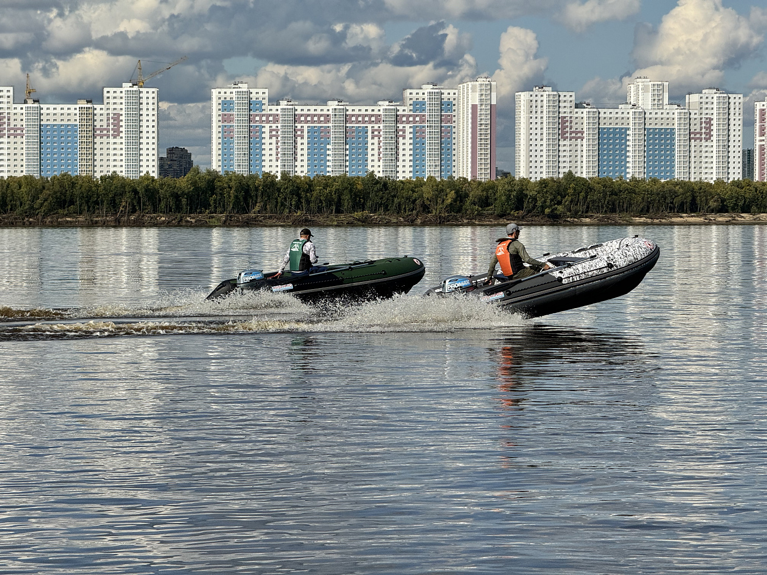 Лодка MISHIMO BIG FLOOR 440 в Омске