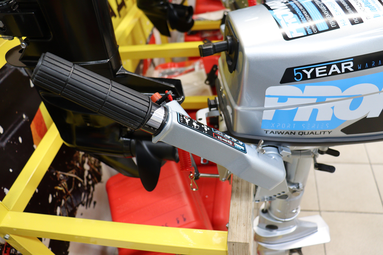 Лодочный мотор PROMAX SP5FHS (внешний бак 12 л) в Омске