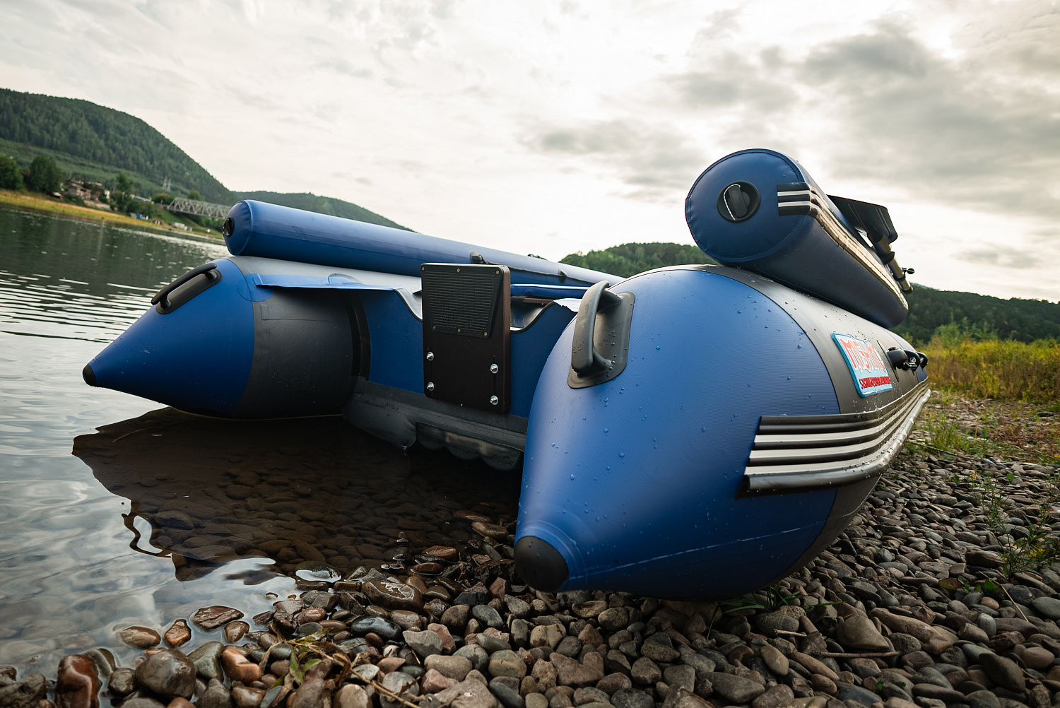 Лодка MISHIMO RIVER FJET PRO 400 под водомет в Омске