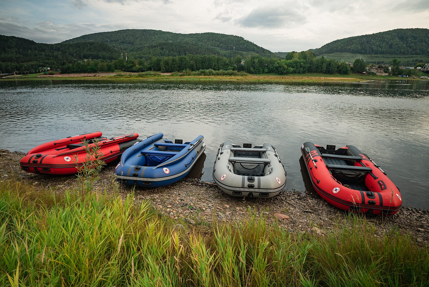 Лодка MISHIMO RIVER FJET PRO 400 под водомет в Омске