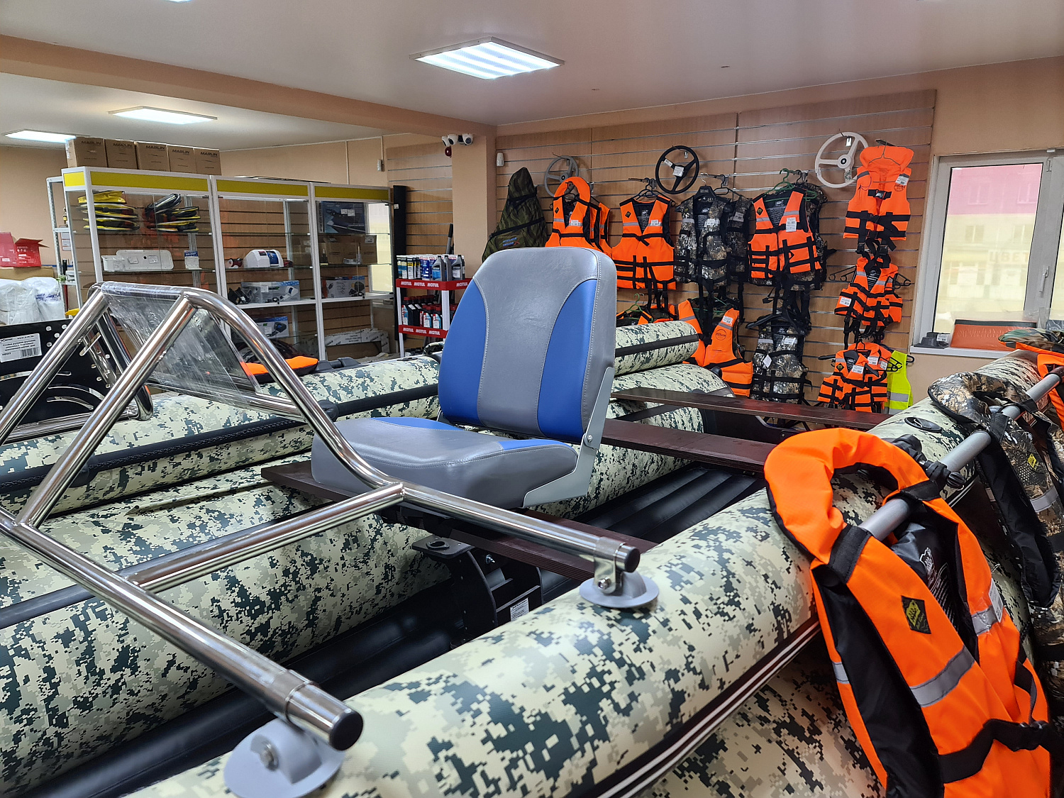 КРЕСЛО МЯГКОЕ РАСКЛАДНОЕ С ПОВОРОТНЫМ МЕХАНИЗМОМ ДЛЯ ЛОДОК в Омске