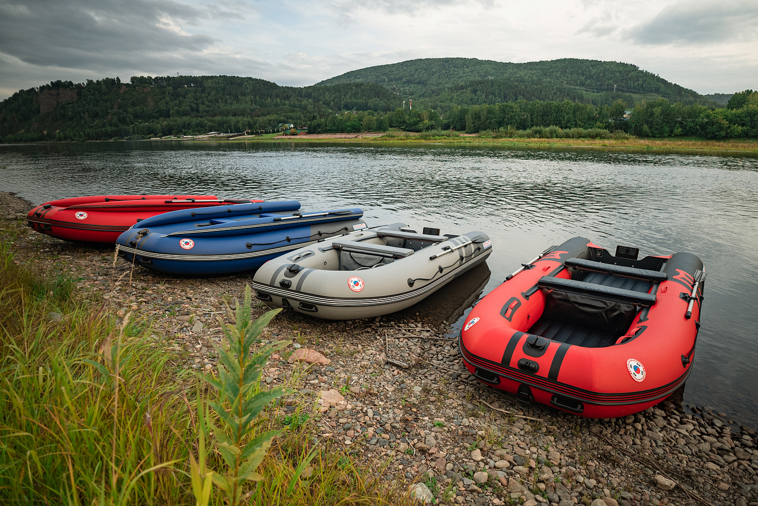 Лодка MISHIMO RIVER FJET PRO 400 под водомет в Омске